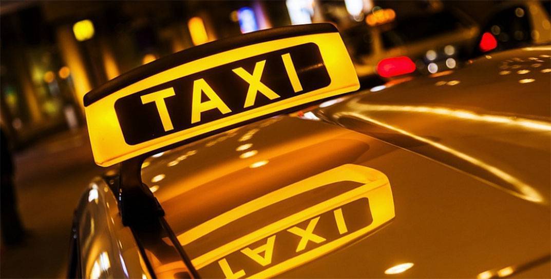 Могилевский таксист обманул пассажира и забрал его имущество более чем на 500 рублей